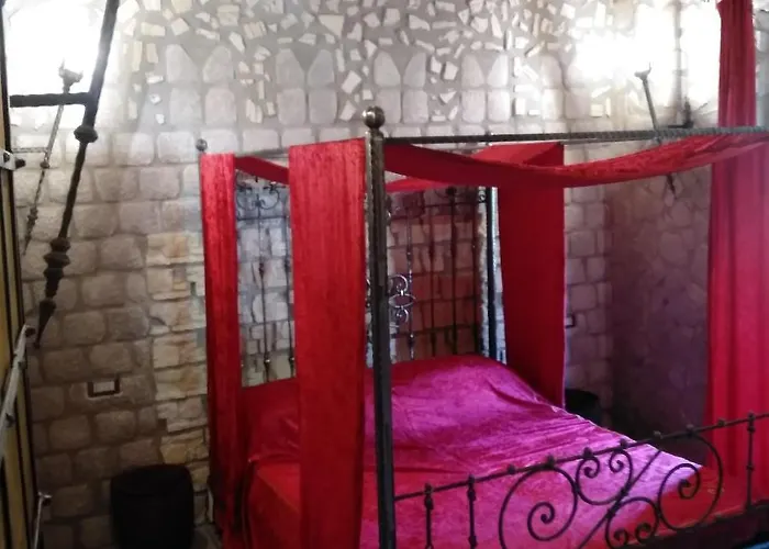 Castle House * Crémone